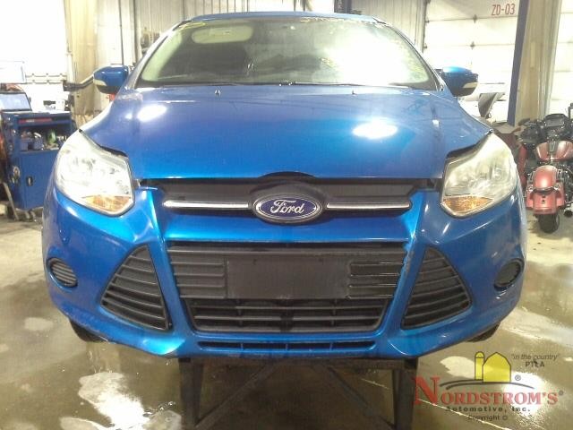2014 Ford Focus Passenger Front Headrest Only Black Cloth