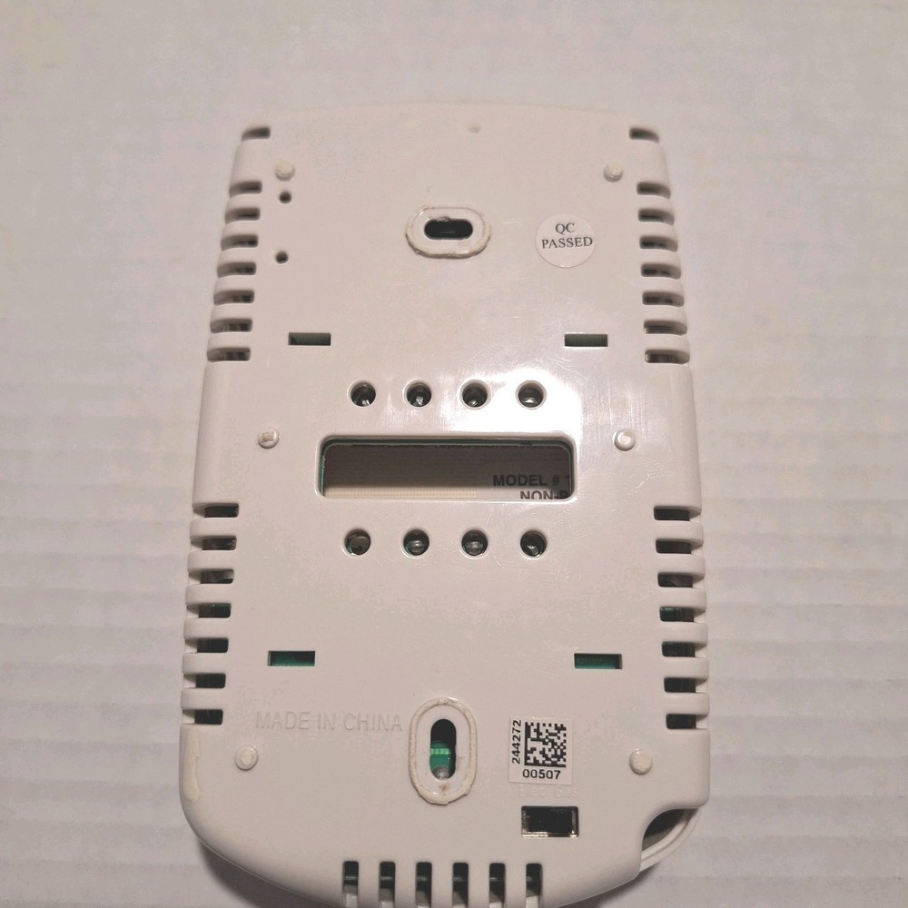 Emerson 1E78-144 Non-Programmable Heat Cool Thermostat