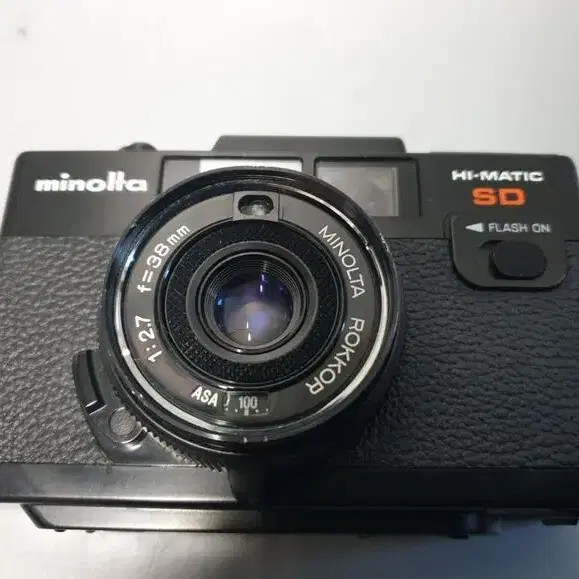 Minolta Hi-Matic SD Rangefinder Film Camera