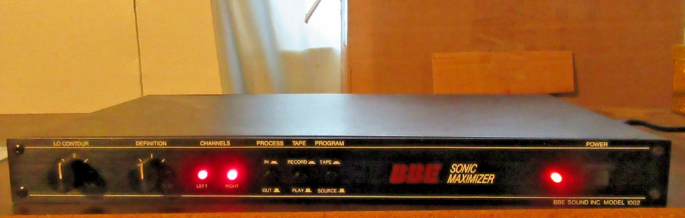 BBE SONIC MAXIMIZER MODEL 1002 rca input  Model 1002 Vintage RARE