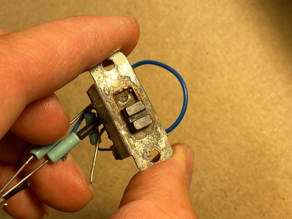 Crown IC-150A Preamplifier Parts - Rear DB Switch from Back Panel