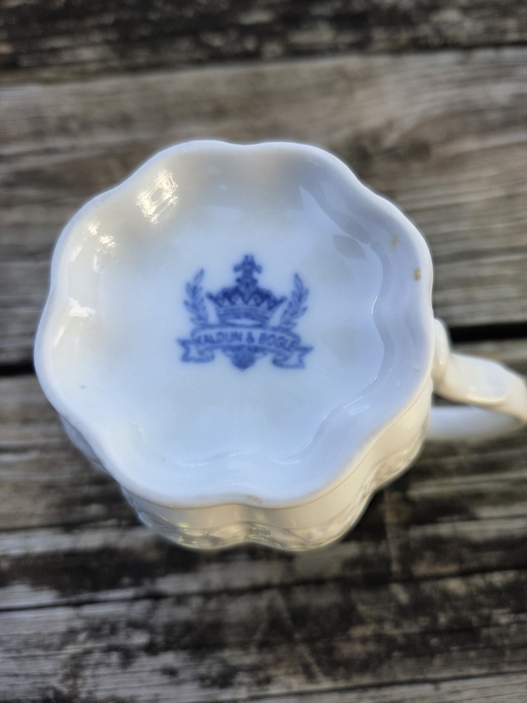 Kaldun & Bogle White Coffee Mug Chocolate Cup Embossed Pattern