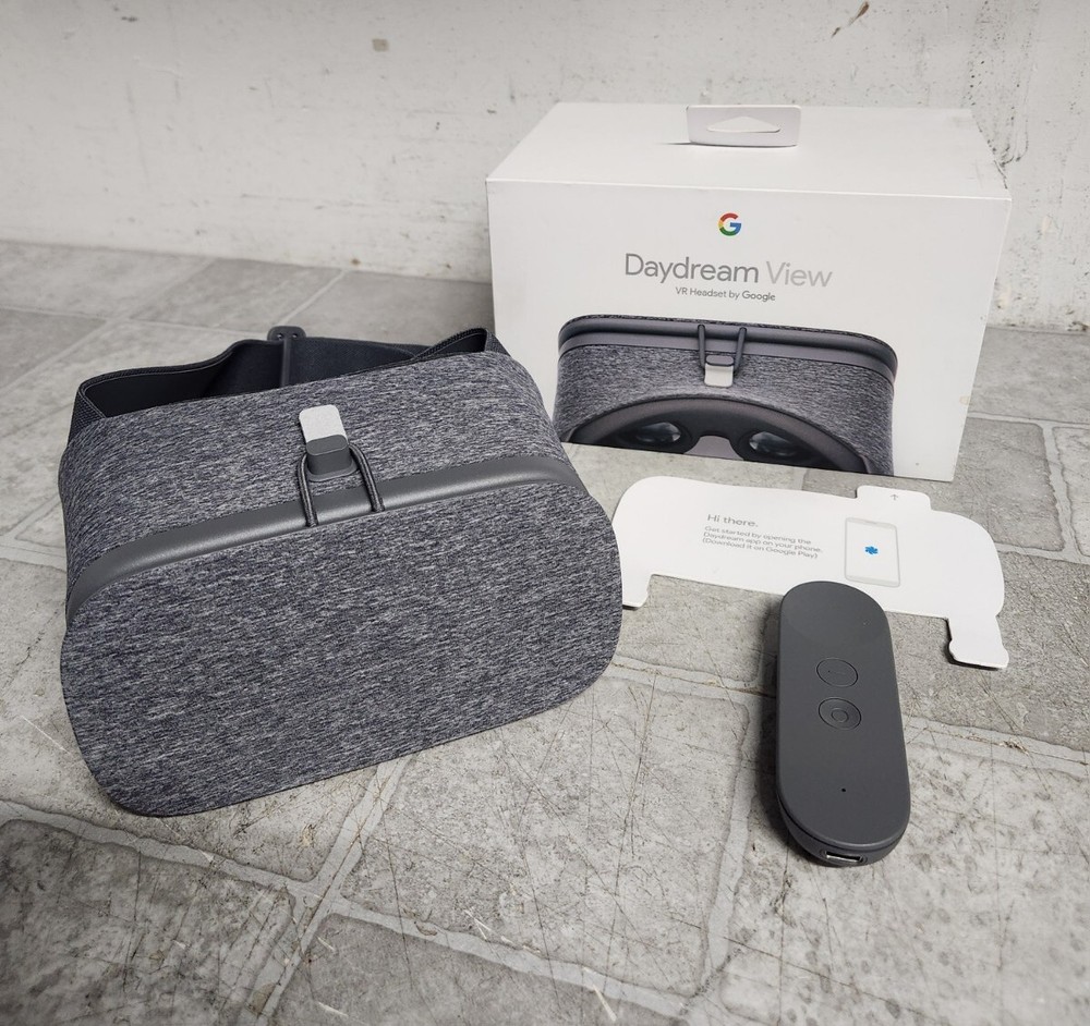 Google Daydream View Virtual Reality Headset USED