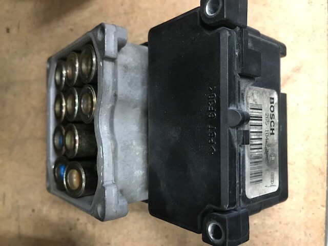REMAN 2001 - 2004 Ford Mustang COBRA ABS Pump Control Module >EXCHANGE