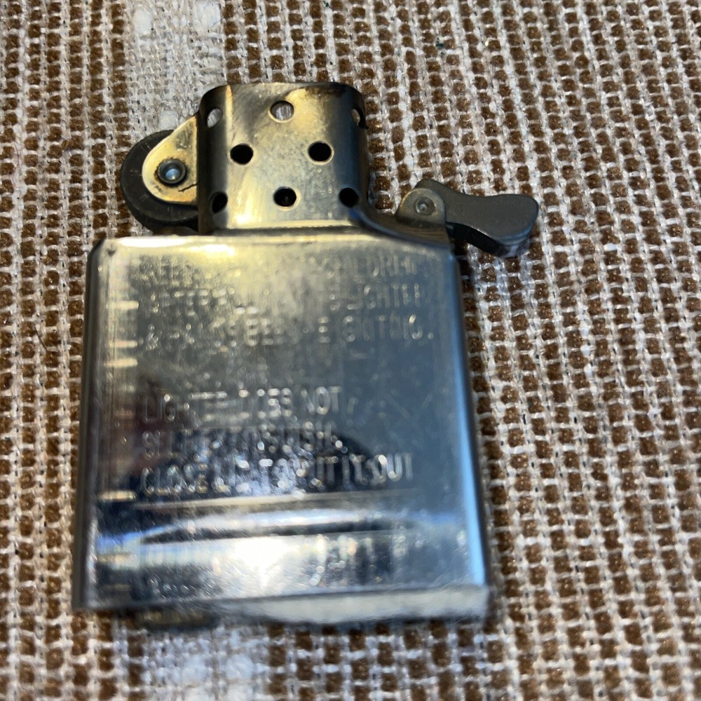 Zippo Classic Pocket Lighter -Chrome - #B-07