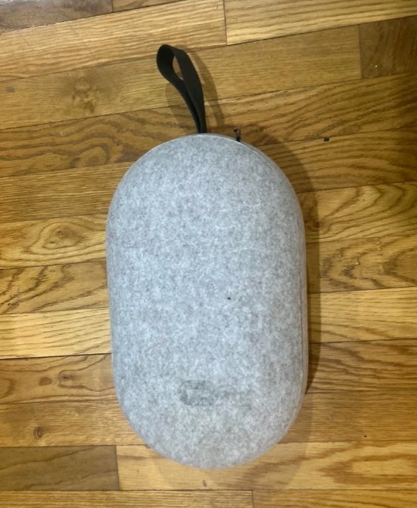 Meta Oculus Quest 2 Carrying Case Lightweight, Portable