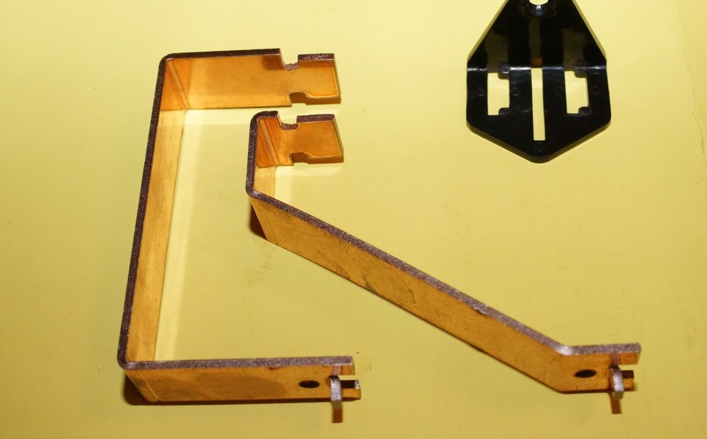 GE Buss Bars for a Multi-Meter Pack with insulator. {Copper} (New)
