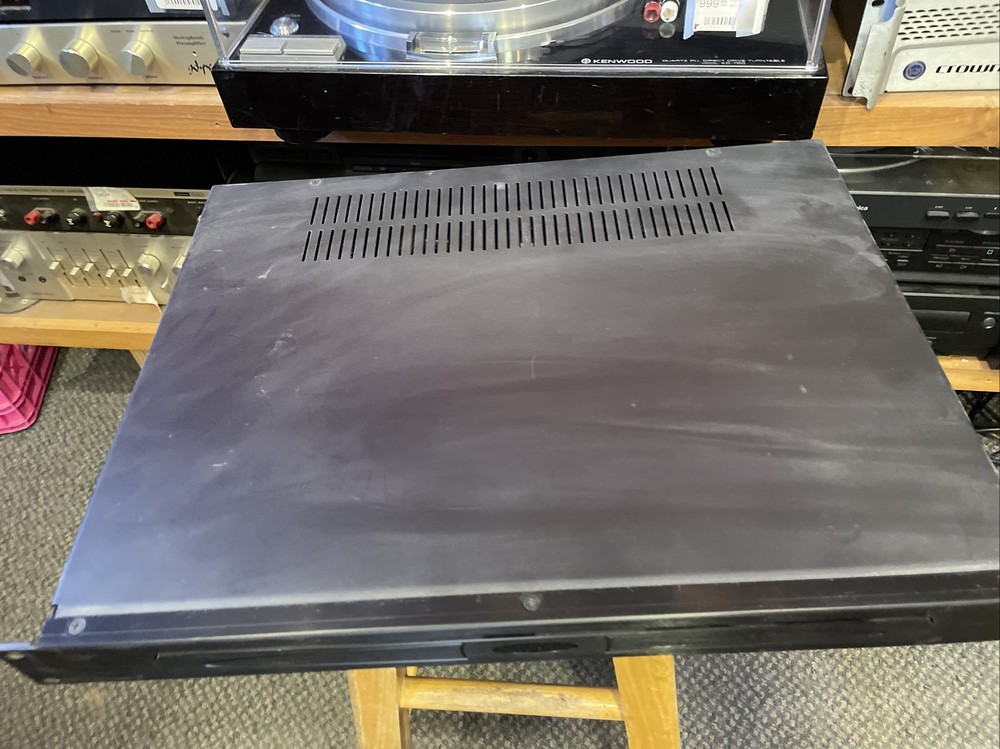 Middle Atlantic LT-1R Rackmount Light Spring Loaded LED Case With Power Supply
