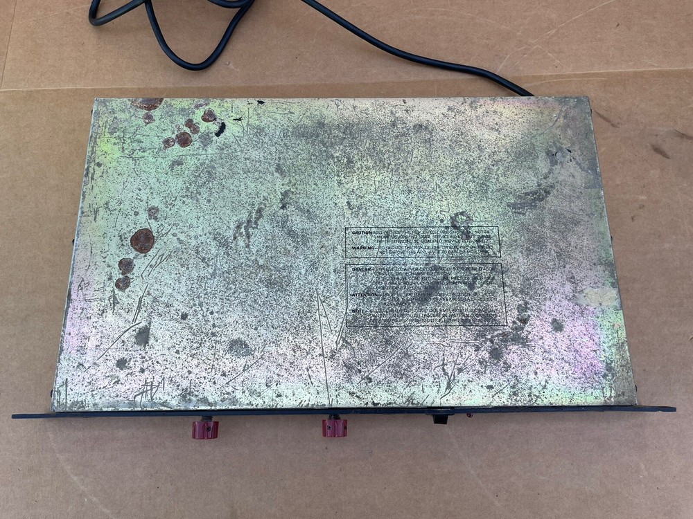 VINTAGE BGW SYSTEMS PROFESSIONAL POWER AMPLIFIER MODEL 75 RED KNOBS TESTED