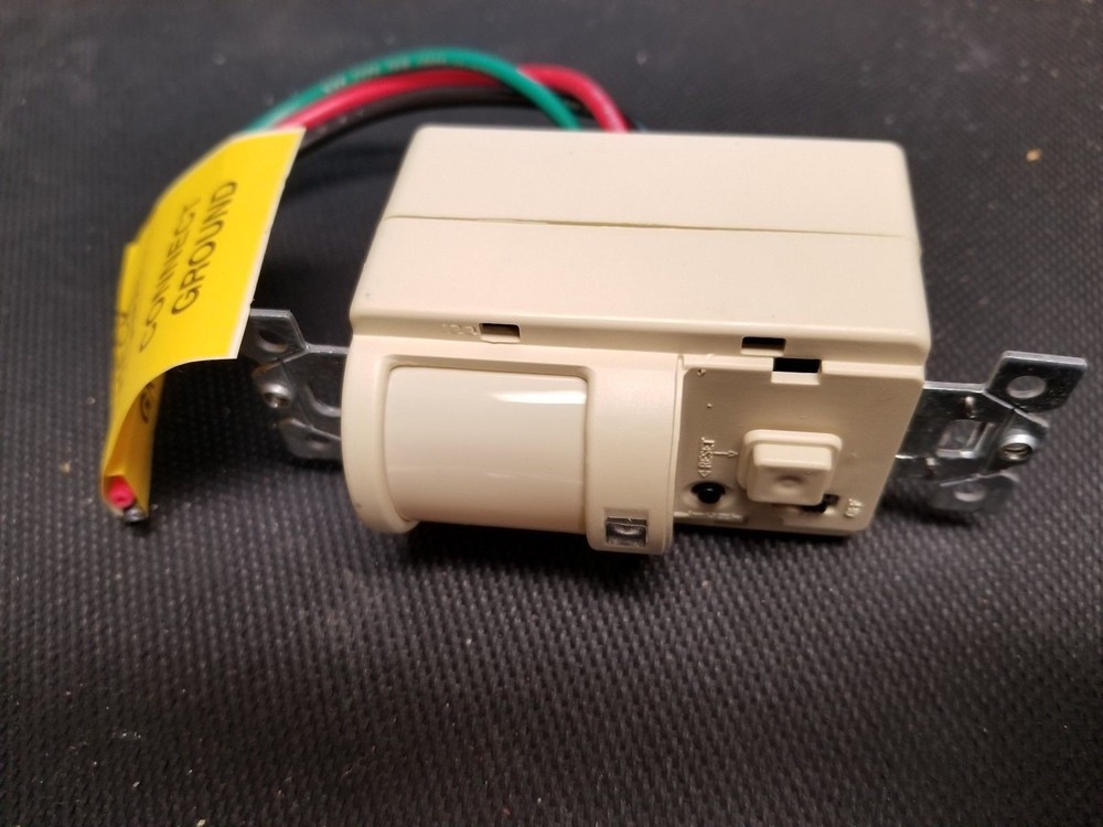 Hubbell HBL AT277I H-Moss 277V Wall Switch Sensor