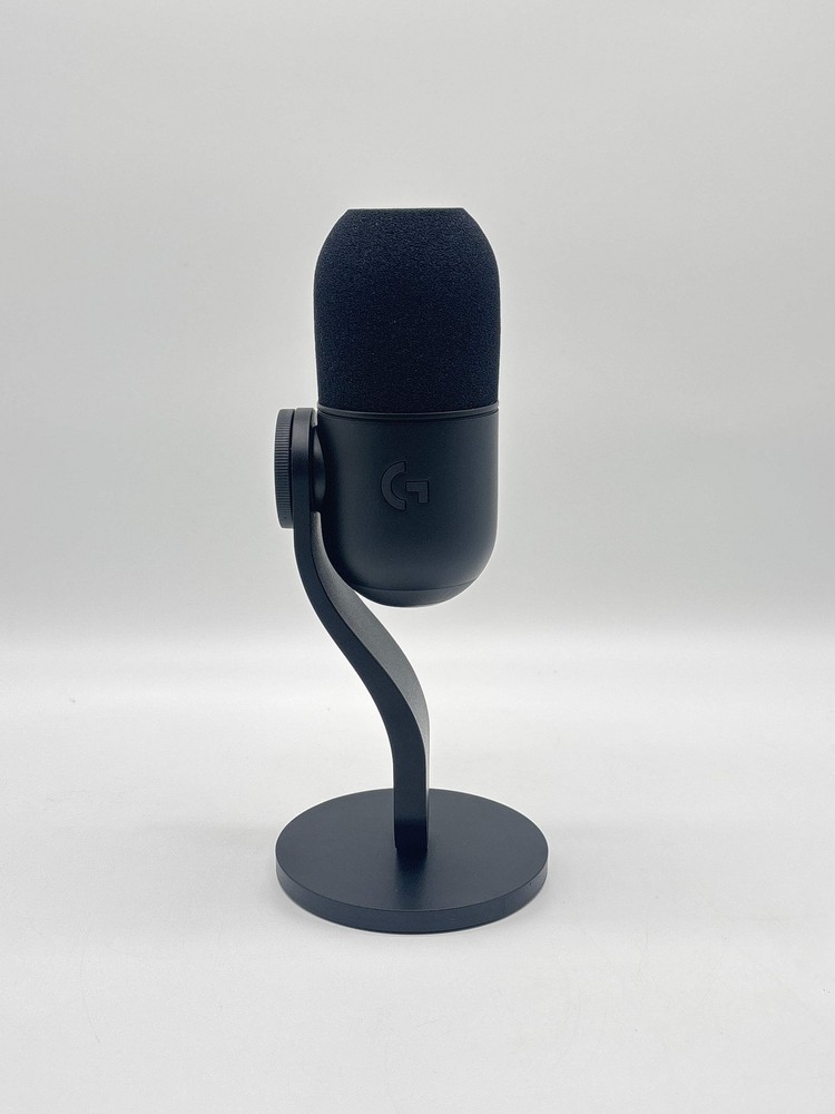 Logitech Yeti GX Wired Supercardioid Dynamic Gaming Microphone with LIGHTSYNC