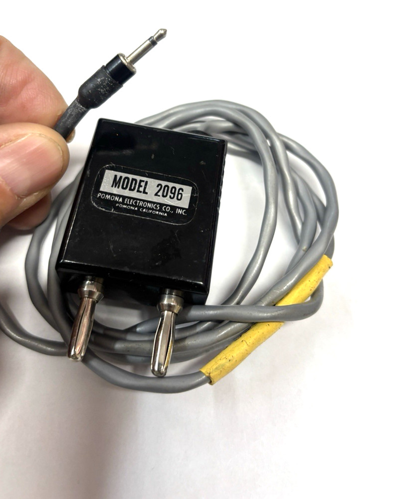 Pomona plug box Electronics model 2096 from ham radio estate