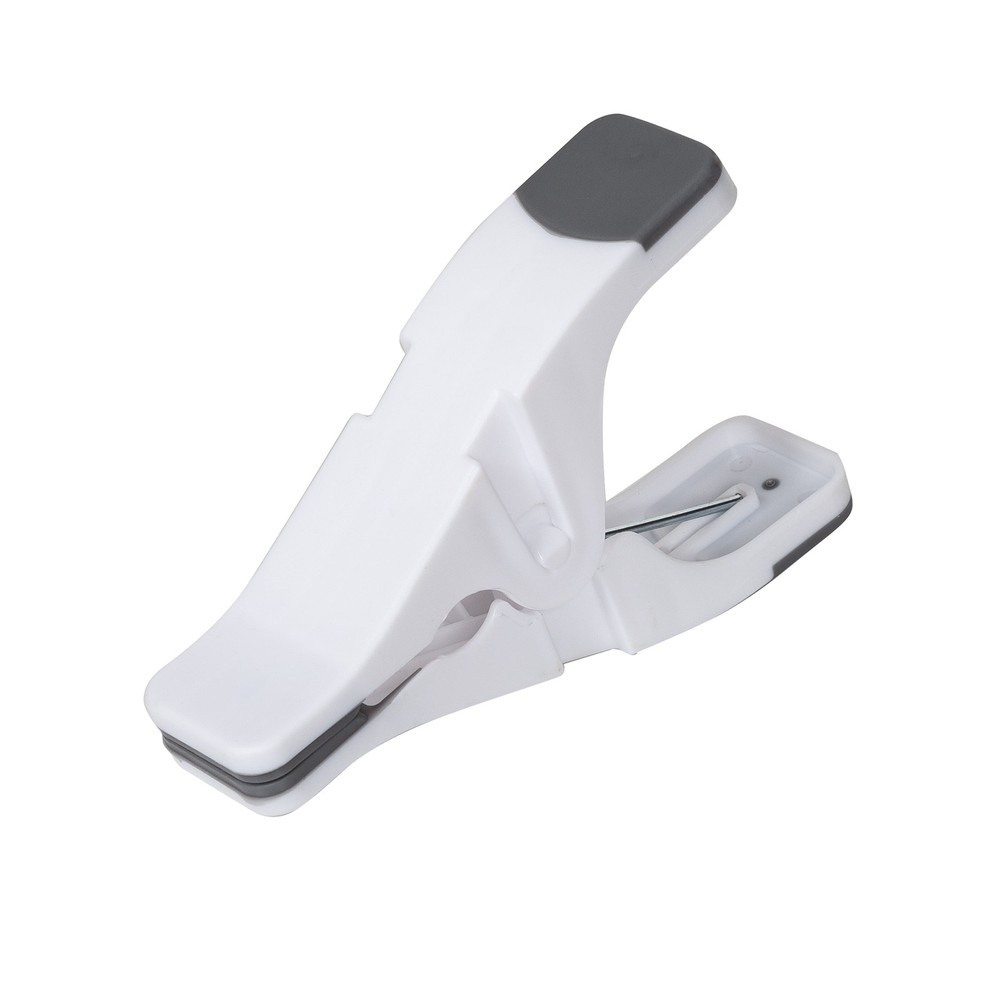Plastic Jumbo Clothespins, Strong Grip, White, 18‑Count