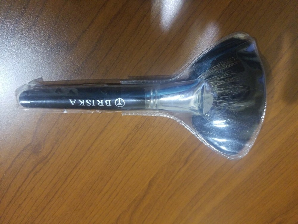 Briska Make Up Brush