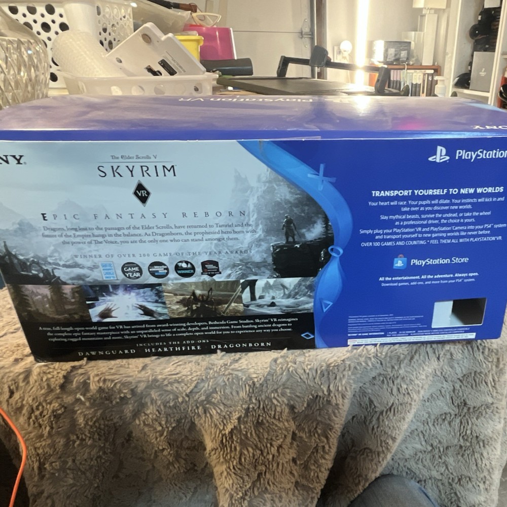 Sony PlayStation VR Skyrim Bundle Black White PC & Console VR Headset