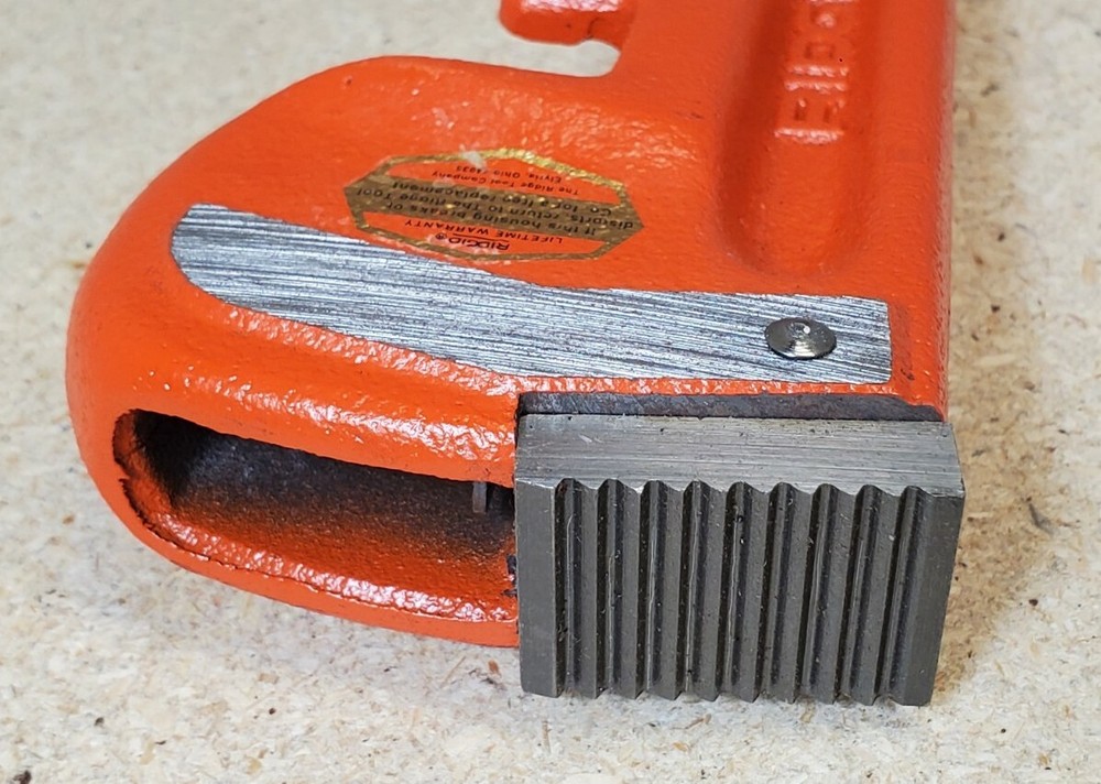 Ridgid® 31440 - heavy-duty replacement handle for a 14" pipe wrench