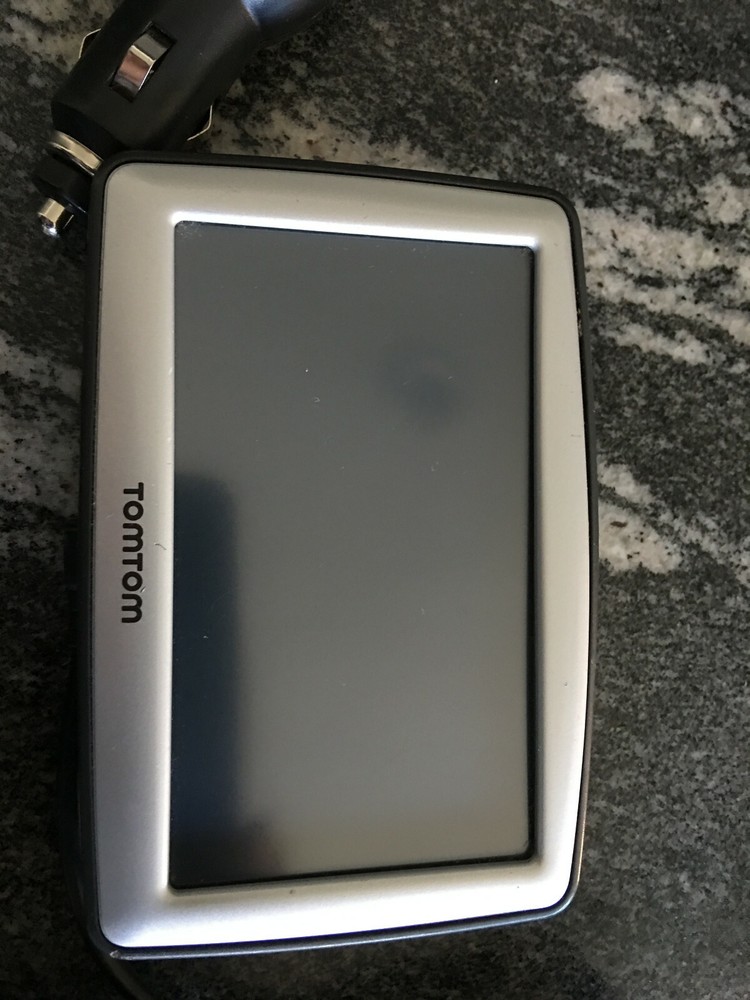 TOMTOM XL N14644 with Power Cable