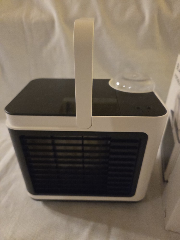 Blaux Portable AC F832, Desktop - Water Cooled, Chargeable