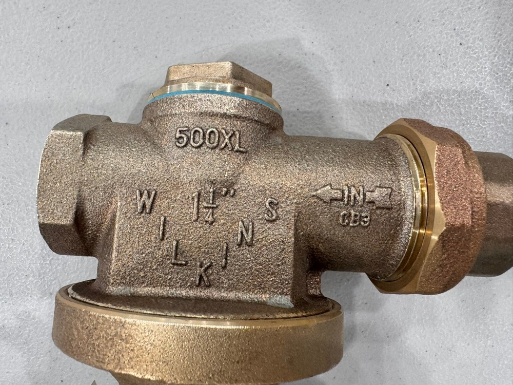 Zurn 114-500XL Water Pressure Reducing Valve fnpt 1.25"