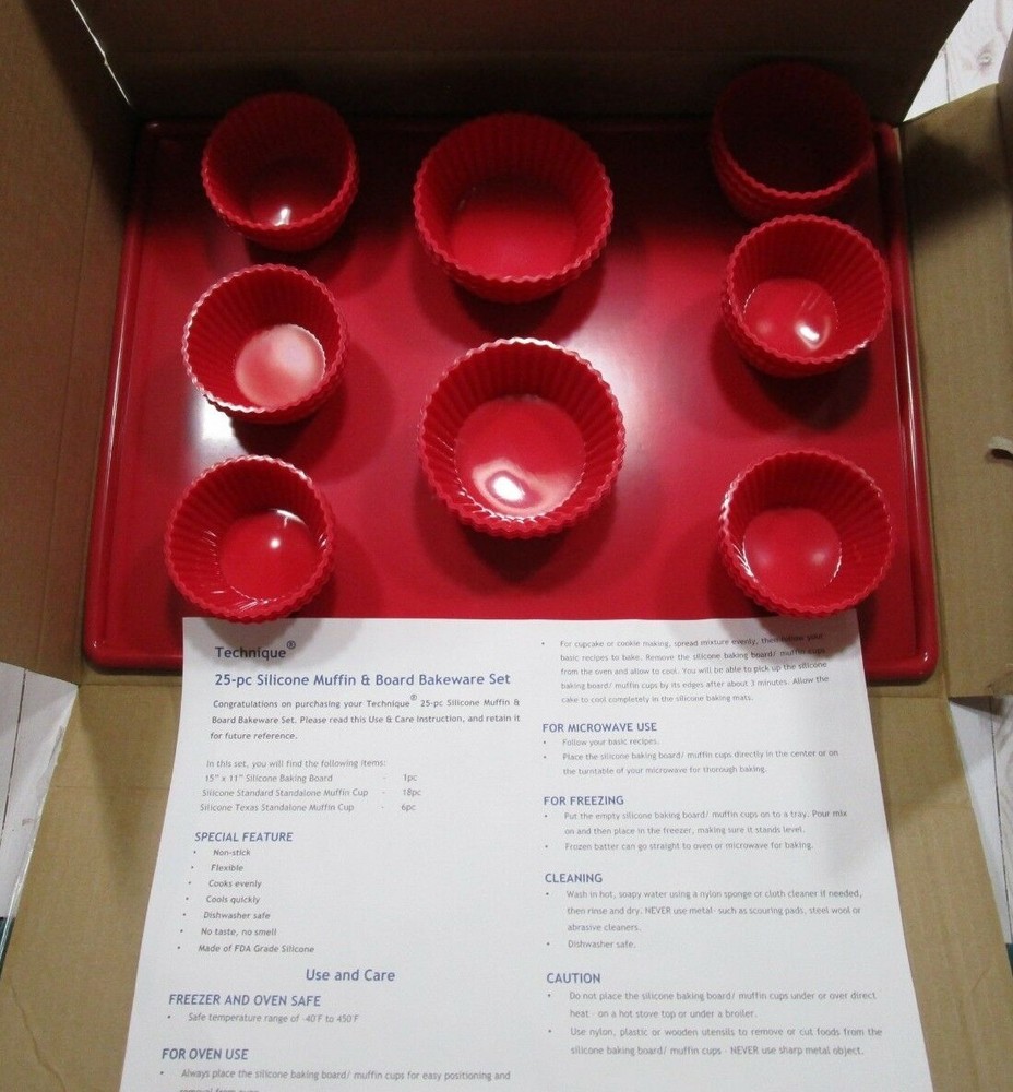 Technique 25-piece Silicone Muffin & Board Bakeware Set