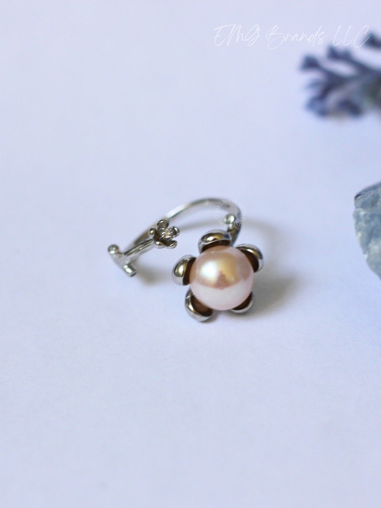 White Edison Pearl Sakura Pink Overtone Ring