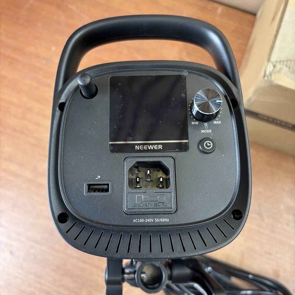 NEEWER CB100 Video Light