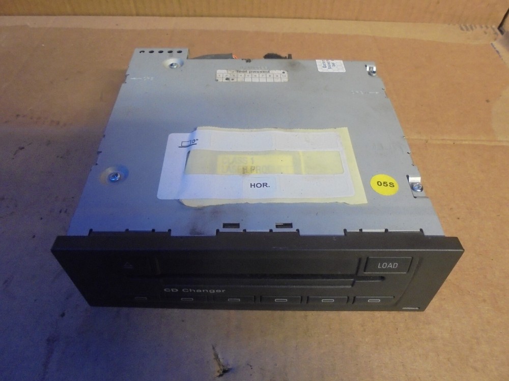 AUDI CX-CA1492GC CD CHANGER UNIT 8E0035111D