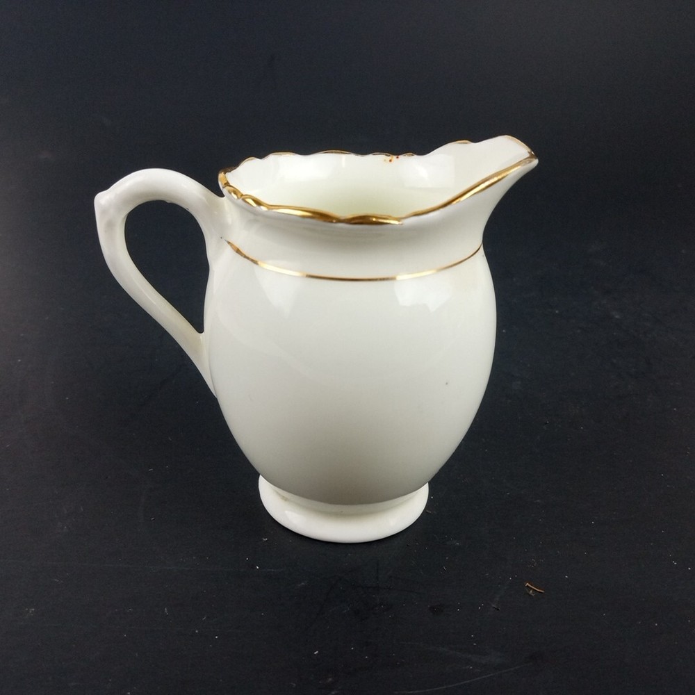 DELPHINE MINI WHITE CHINA PITCHER Bone China England Fall Leaves