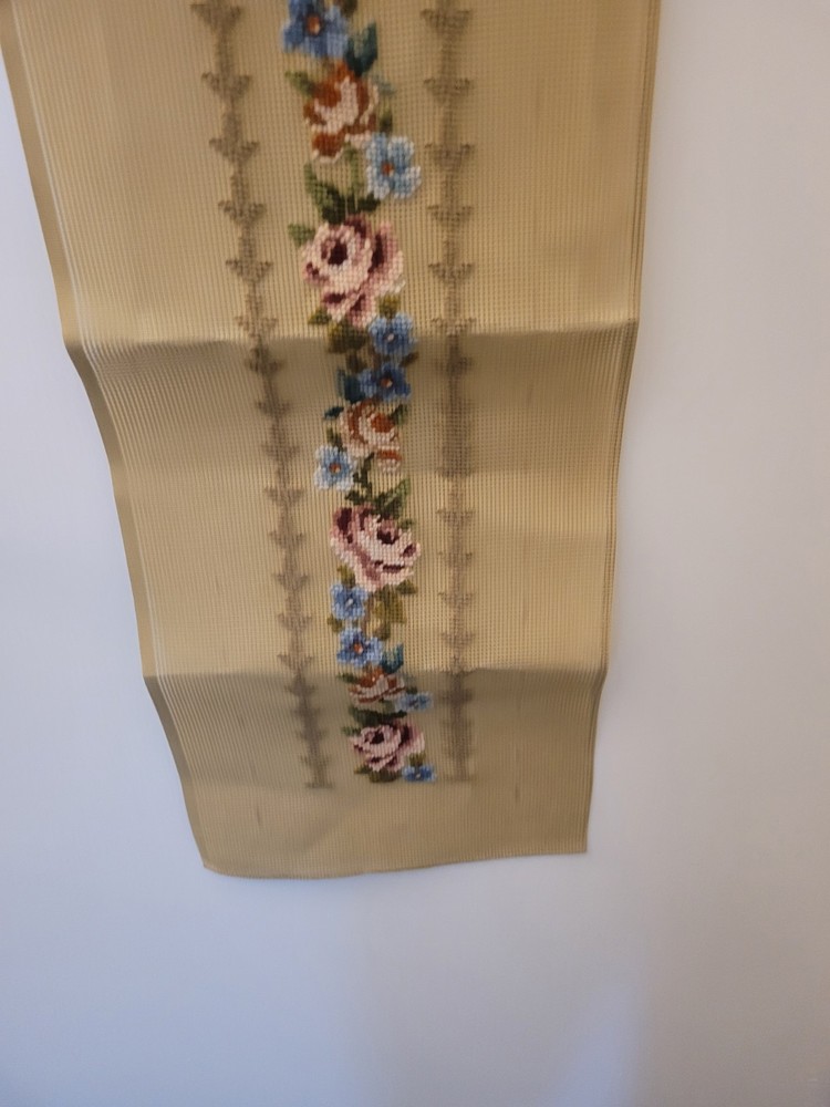 Madeira Luxury Needlepoint 12 x 48 Center Worked Bell Pull