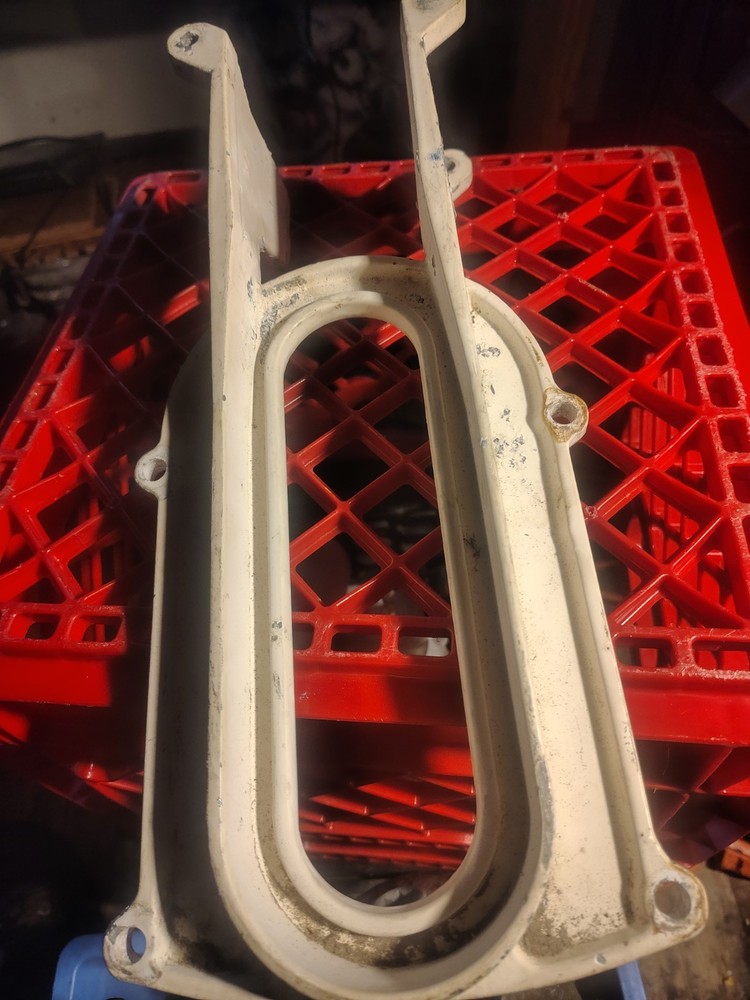 Raymarine Antenna Mount