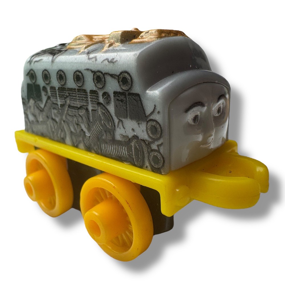 THOMAS & FRIENDS Minis Train Engine Diesel 10 Construction Engine Nuts Bolts