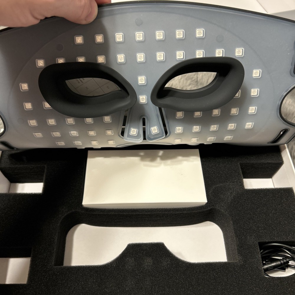 Numiere Time Keeper LED Light Therapy Mask Amber/Red/Blue/NIR Rare Variant