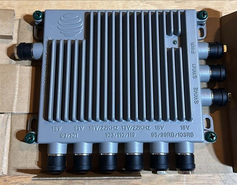 DIRECTV DSWM30S Satellite Multiswitch