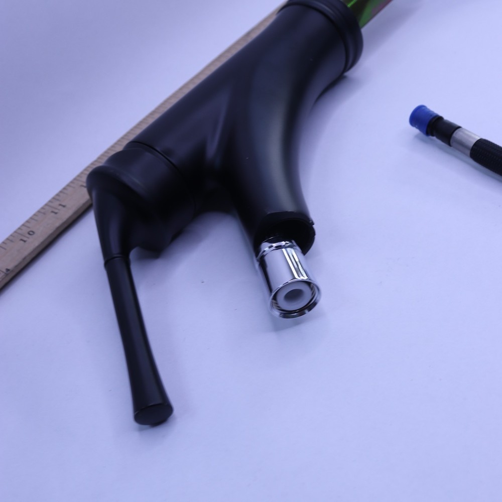 1-Handle Pull-Out Sprayer Kitchen Faucet Matte Black - Missing Spout