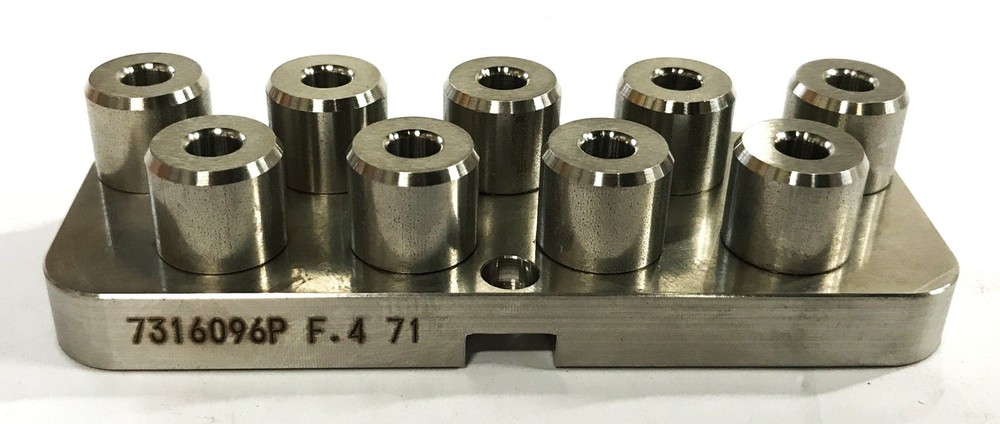 Unbranded 9-Hole Machine Spray Head 7316096P-F.471 NOS