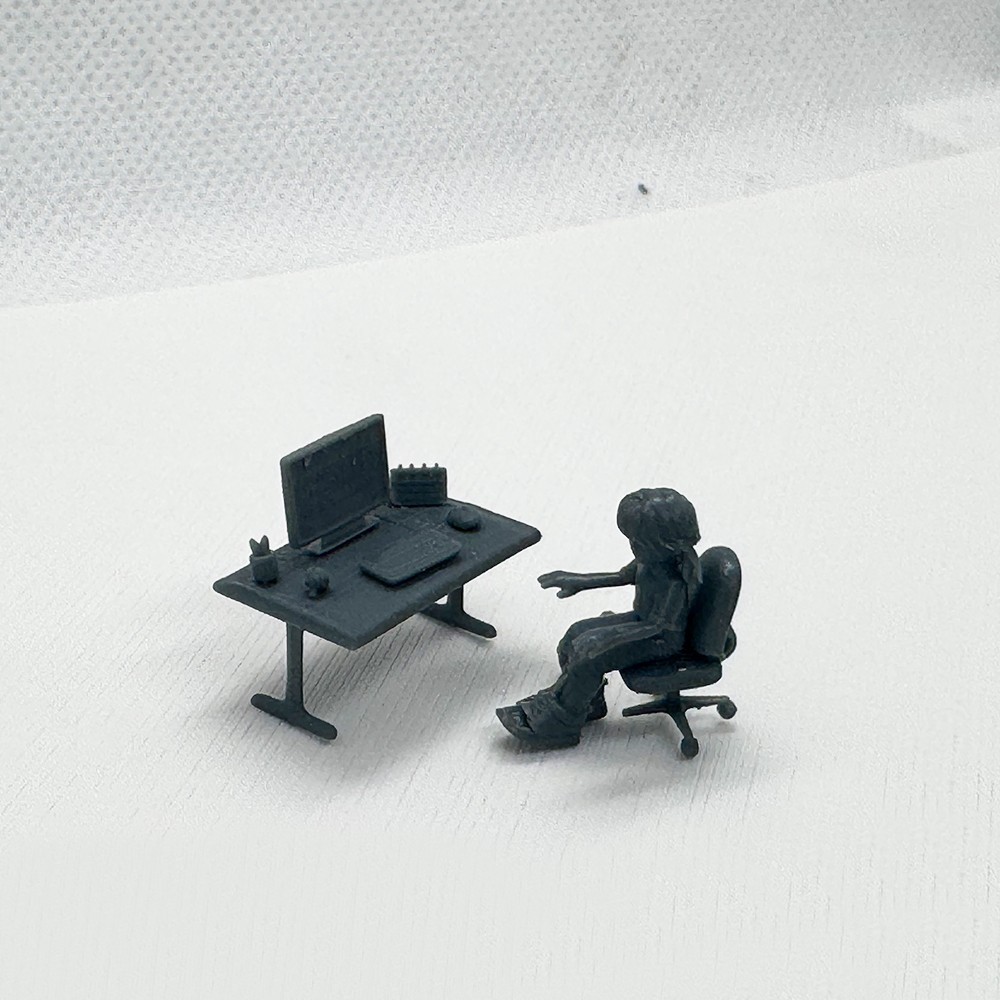 MRY-SFW 1:64 Computer Desk 1set