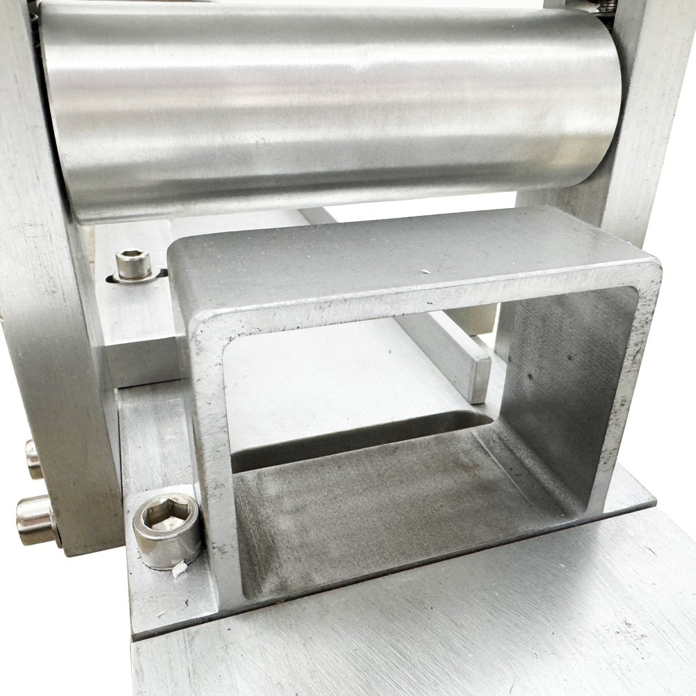 Pneumatic Soap Shaping Machine Custom Mold Replaceable Soap Manufacturing Tool