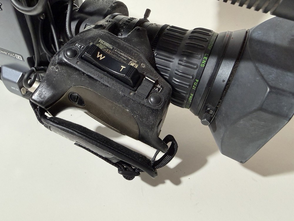Sony PDW-510 professional Disk Camera With Lens