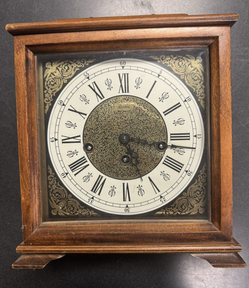 Cuckoo Clock MFG W/ Twist Wind up Key