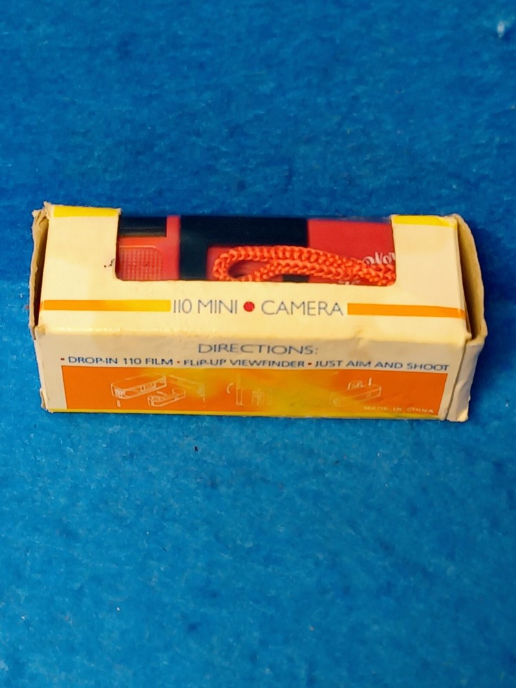 Le World 110 Mini Camera In Original Box