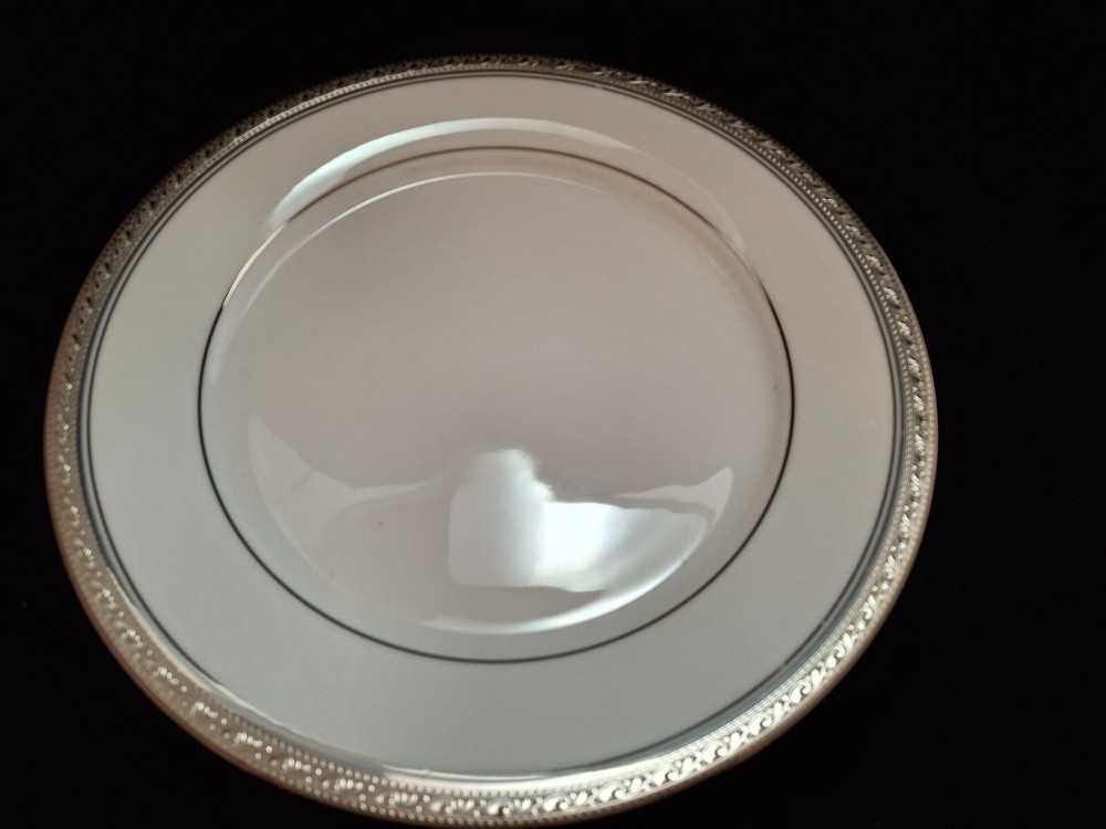 6 pc.place setting Legendary by Noritake Crestwood Platinum Dinnerware