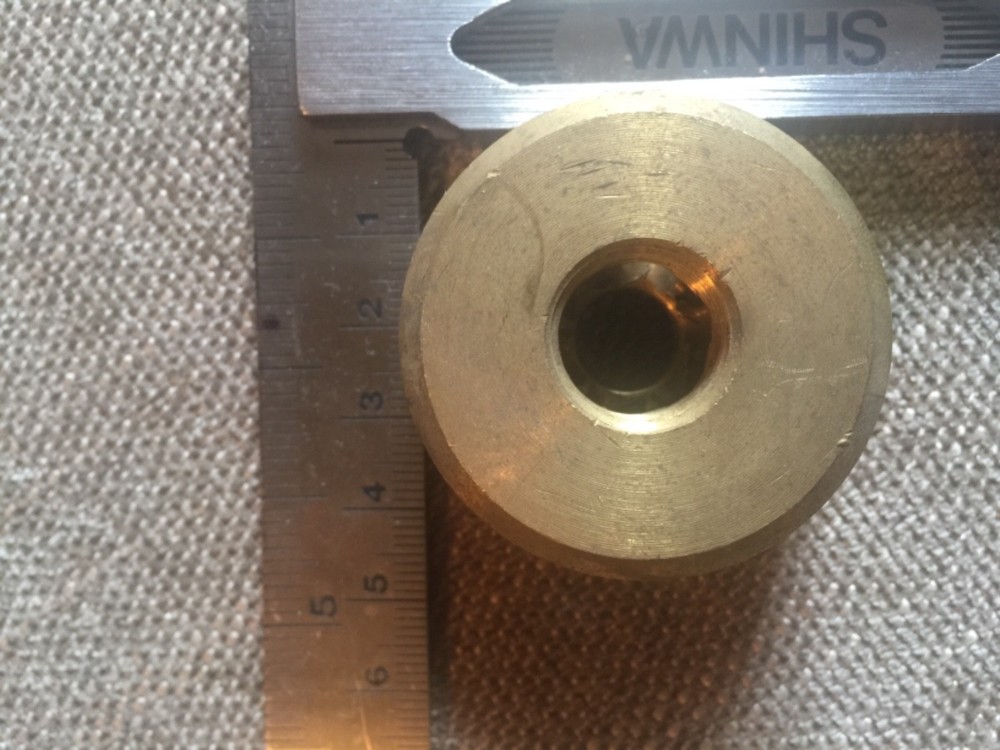 Round Manifold 6 Way - BRASS