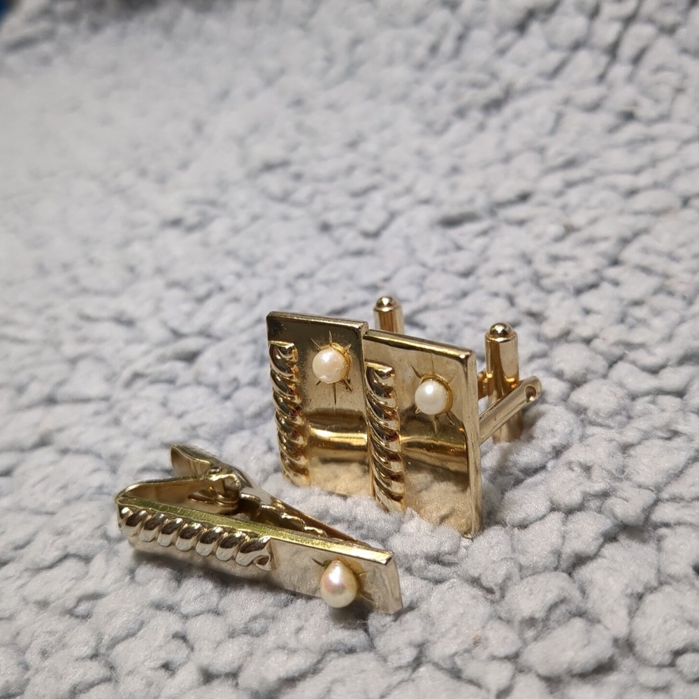 Vintage Cufflinks And Tie Clip