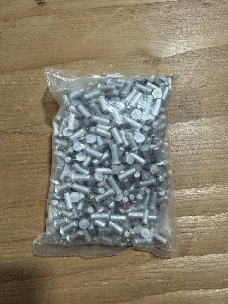 BACR15CE6KE8 RIVET 4228PC