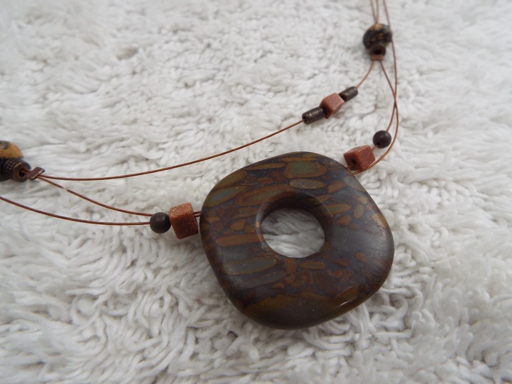 Copper Wire Brown Stone Bead Pendant Necklace (B46)