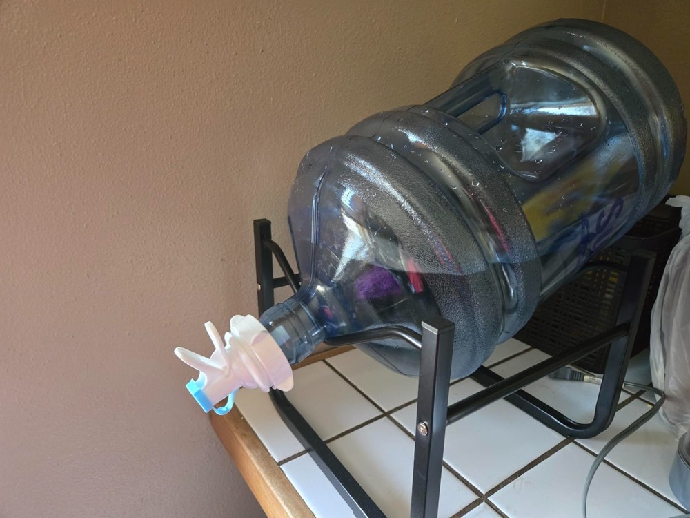 3-5 Gallon Water Jug Stand and 2 Dispenser Valves Fast Flow Spout Non Slip Set