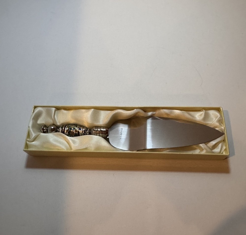 D'Lusso Cake Server with glass handle, in Gift Box