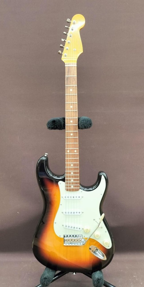 Fender Japan ST62-70 Used Electric Guitar [AUTH]