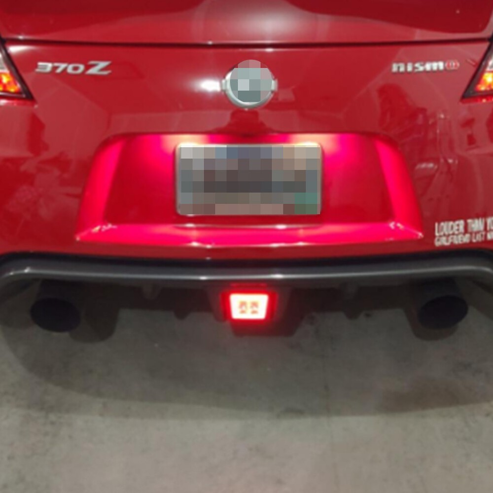 For 2009-up Nissan 370Z White/Red LED Rear Fog Light Reverse Brake Lamp 3 IN 1