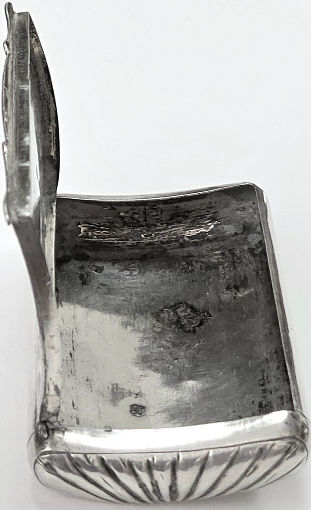 Antique Netherlands 833 Silver Snuff Box